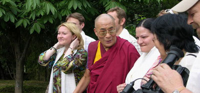«Ясная картина мира»: беседа Его Святейшества Далай-ламы XIV c российскими журналистами. Иллюстрация № 1