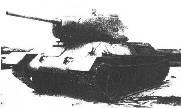 Средний танк Т-34-85. Иллюстрация № 3
